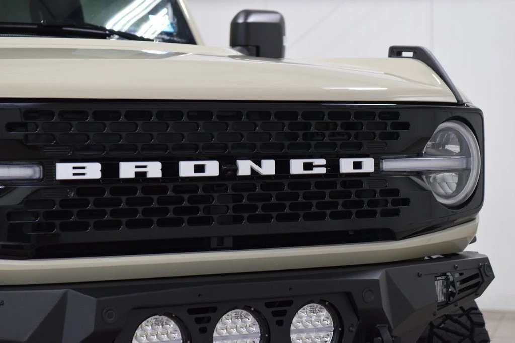 2025 Ford Bronco 6th Gen - Image 11 of 31