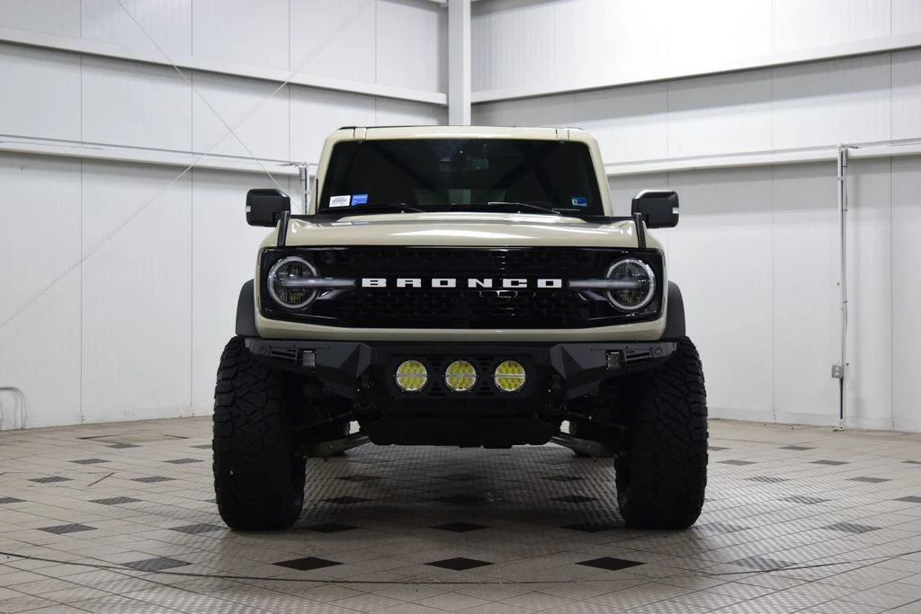 2025 Ford Bronco 6th Gen - Image 2 of 31