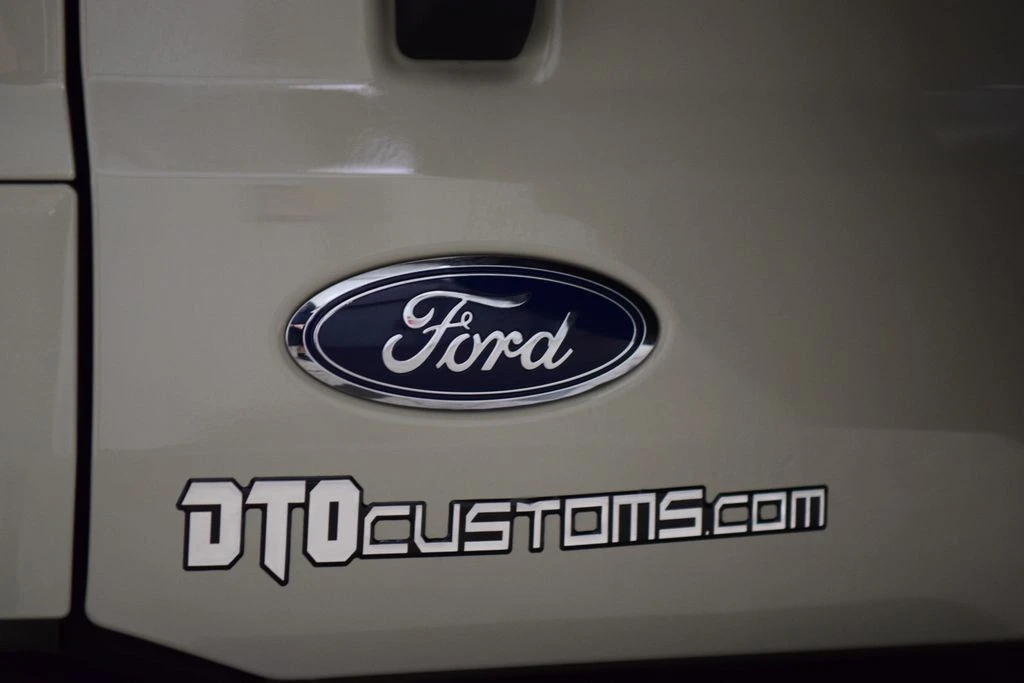 2025 Ford Bronco 6th Gen - Image 26 of 31