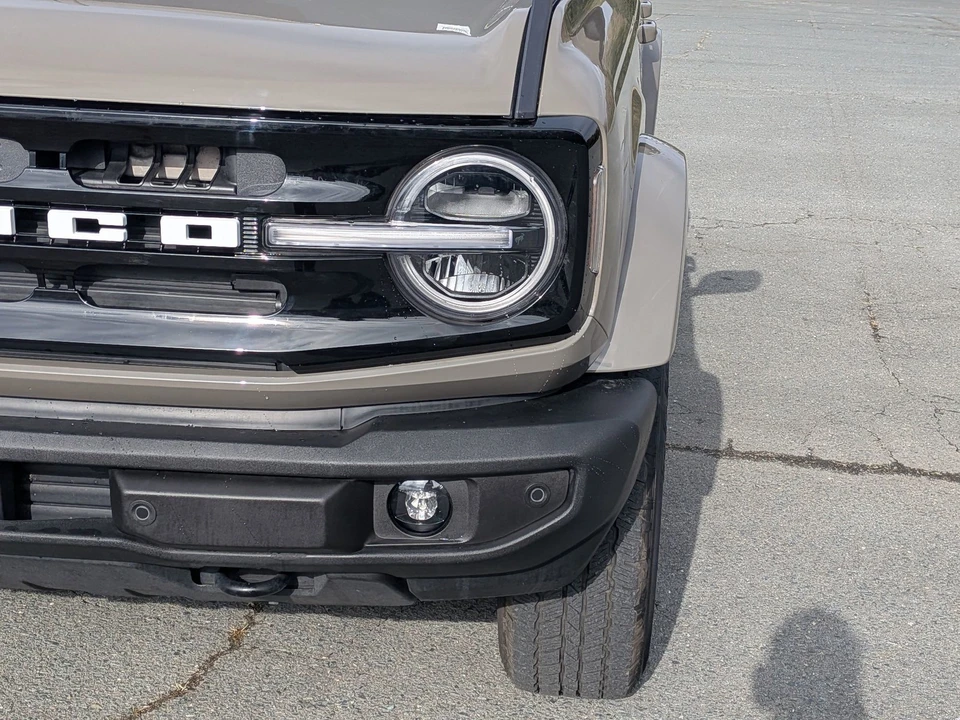 2025 Ford Bronco 6th Gen - Image 10 of 12