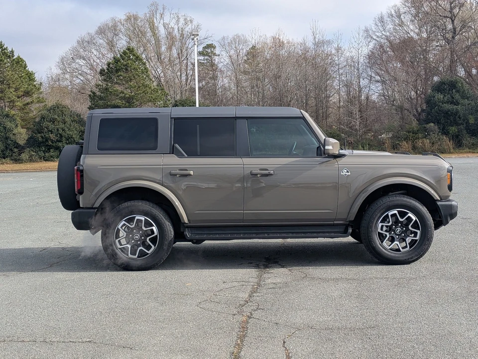 2025 Ford Bronco 6th Gen - Image 3 of 12
