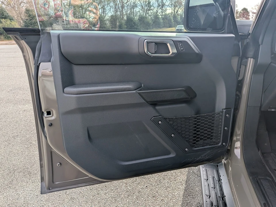 2025 Ford Bronco 6th Gen - Image 12 of 12