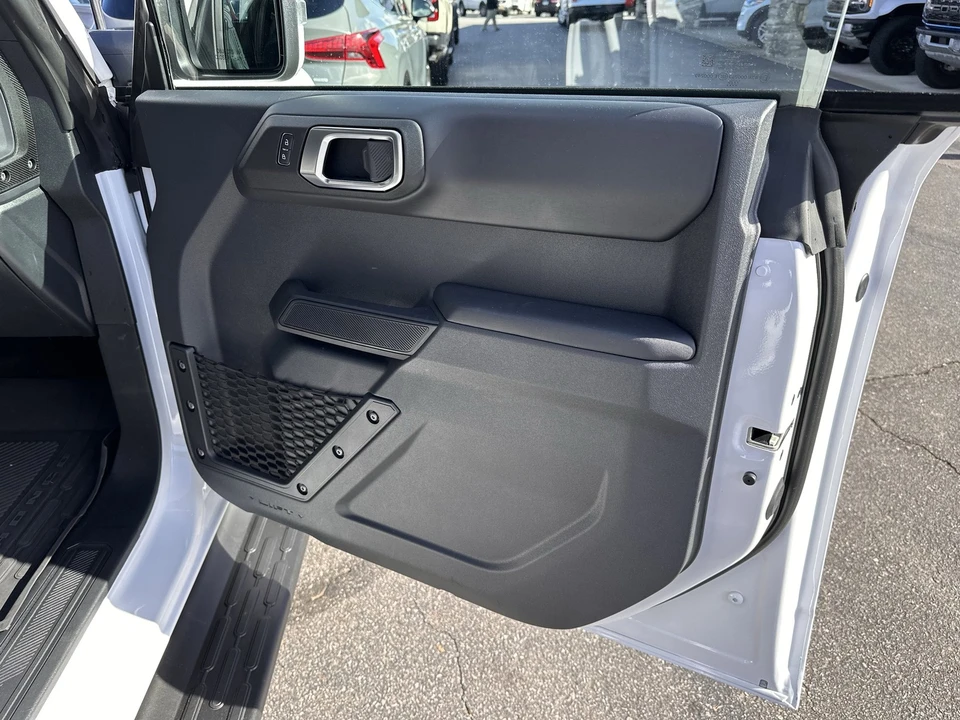 2025 Ford Bronco 6th Gen - Image 11 of 21