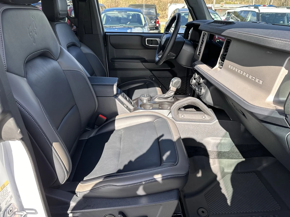 2025 Ford Bronco 6th Gen - Image 12 of 21