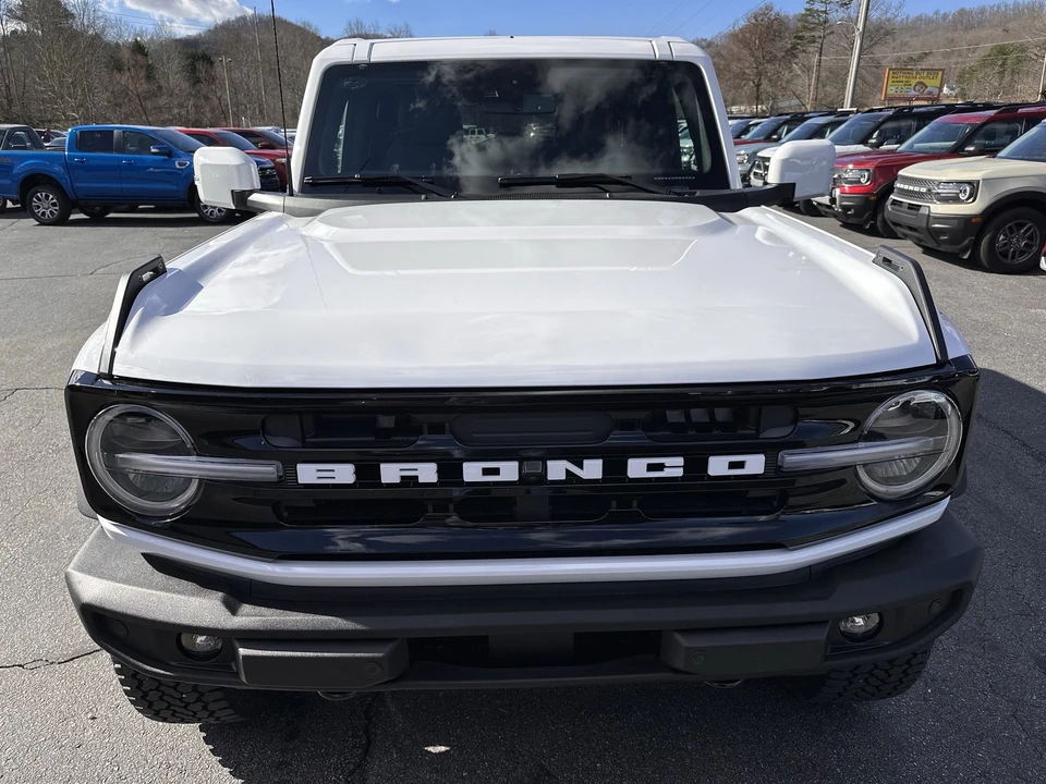 2025 Ford Bronco 6th Gen - Image 3 of 12