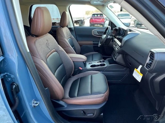 2025 Ford Bronco 6th Gen - Image 19 of 21