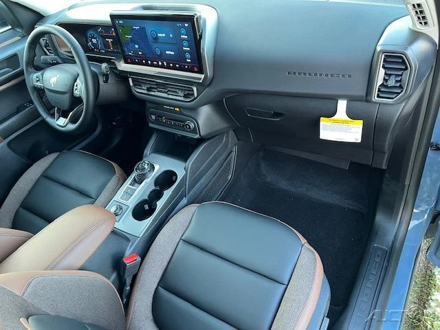 2025 Ford Bronco 6th Gen - Image 18 of 21