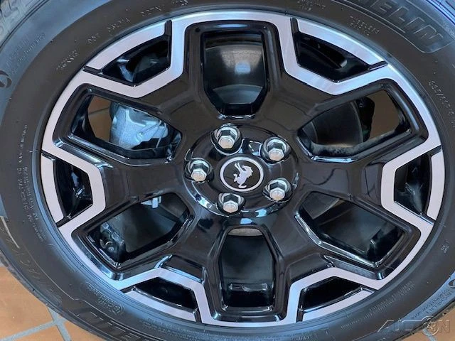 2025 Ford Bronco 6th Gen - Image 11 of 12