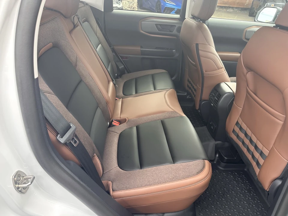 2025 Ford Bronco 6th Gen - Image 16 of 31