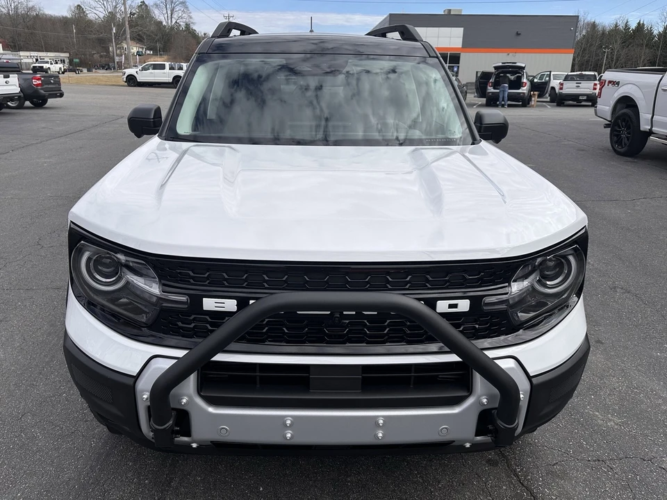 2025 Ford Bronco 6th Gen - Image 3 of 31