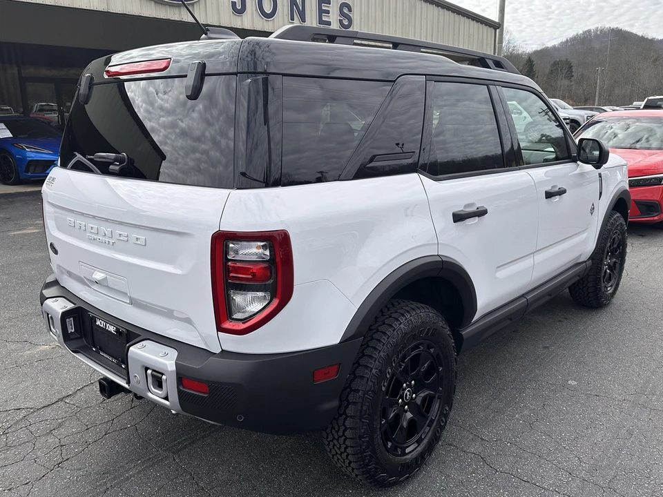 2025 Ford Bronco 6th Gen - Image 6 of 31