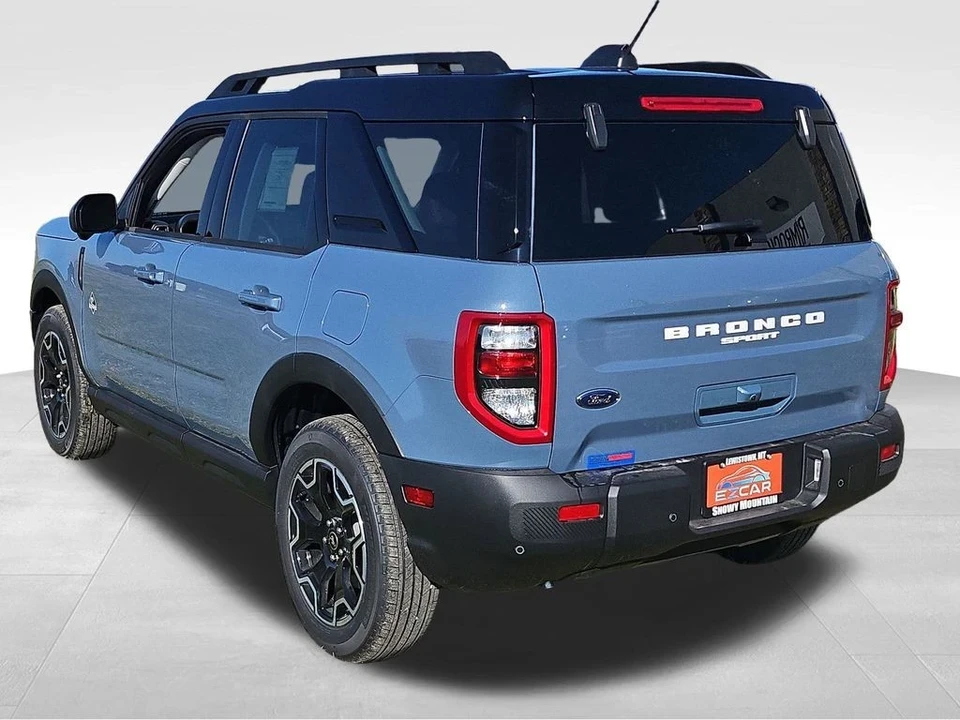 2025 Ford Bronco 6th Gen - Image 15 of 21