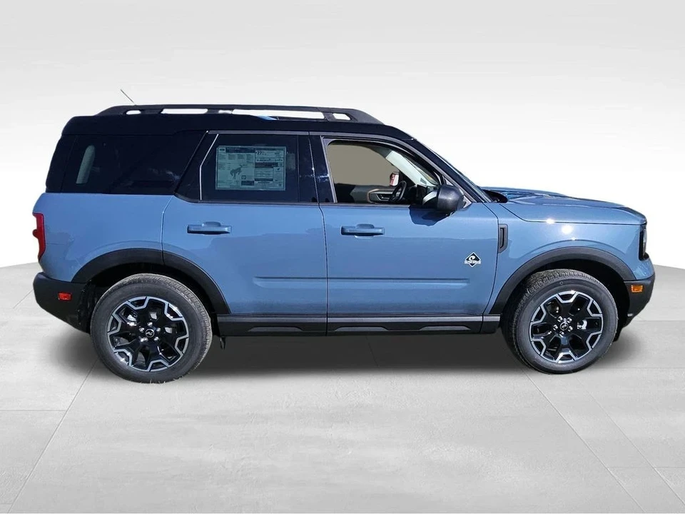 2025 Ford Bronco 6th Gen - Image 12 of 21