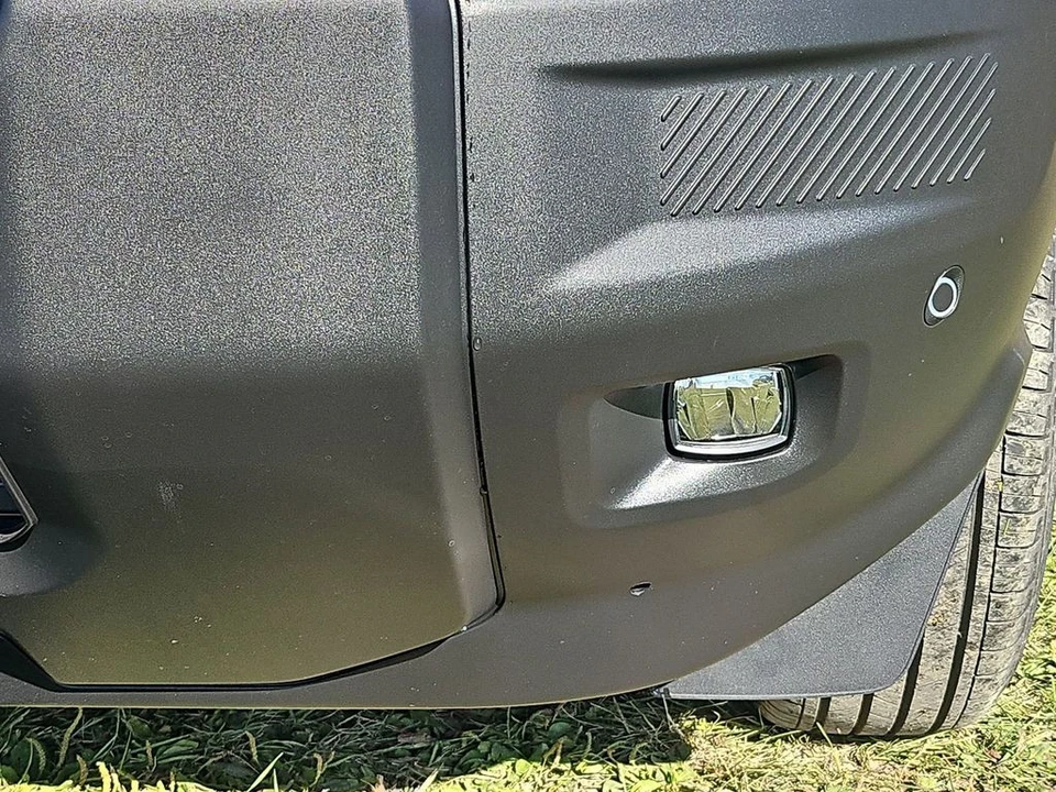 2025 Ford Bronco 6th Gen - Image 19 of 21