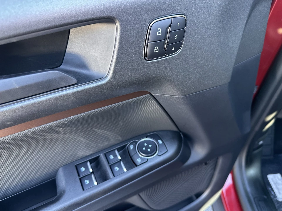 2025 Ford Bronco 6th Gen - Image 17 of 21