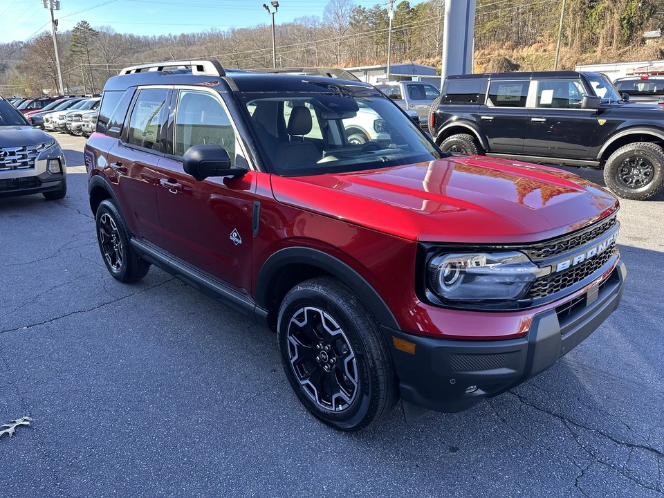 2025 Ford Bronco 6th Gen - Image 3 of 21