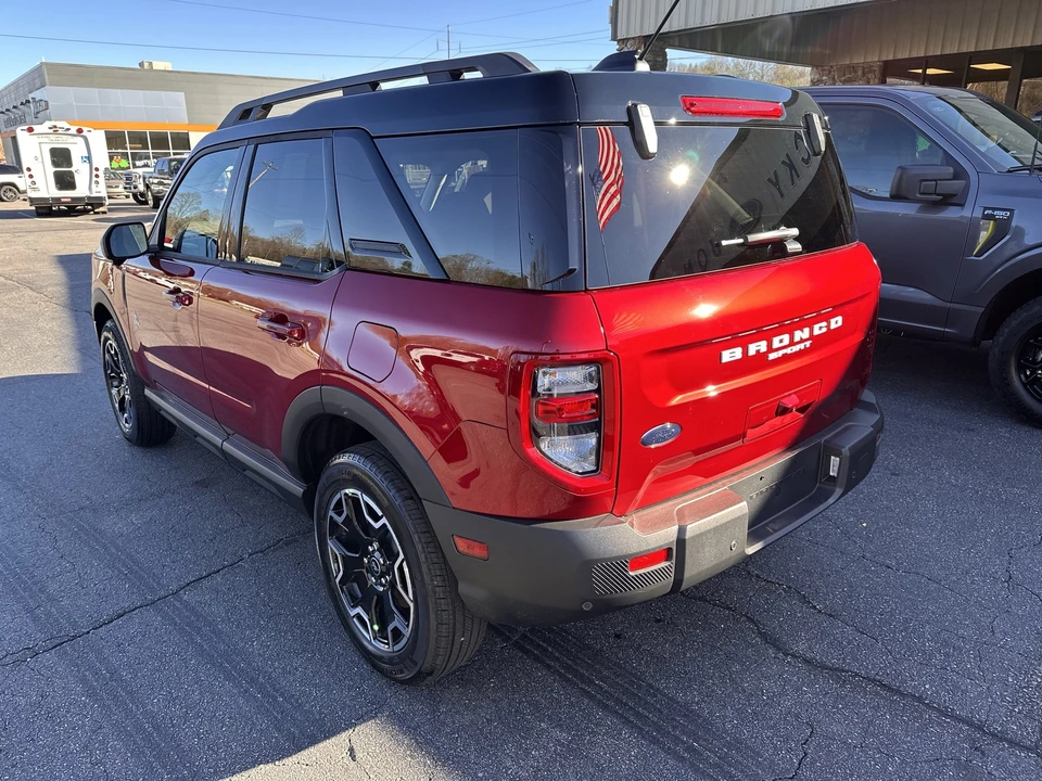 2025 Ford Bronco 6th Gen - Image 7 of 21