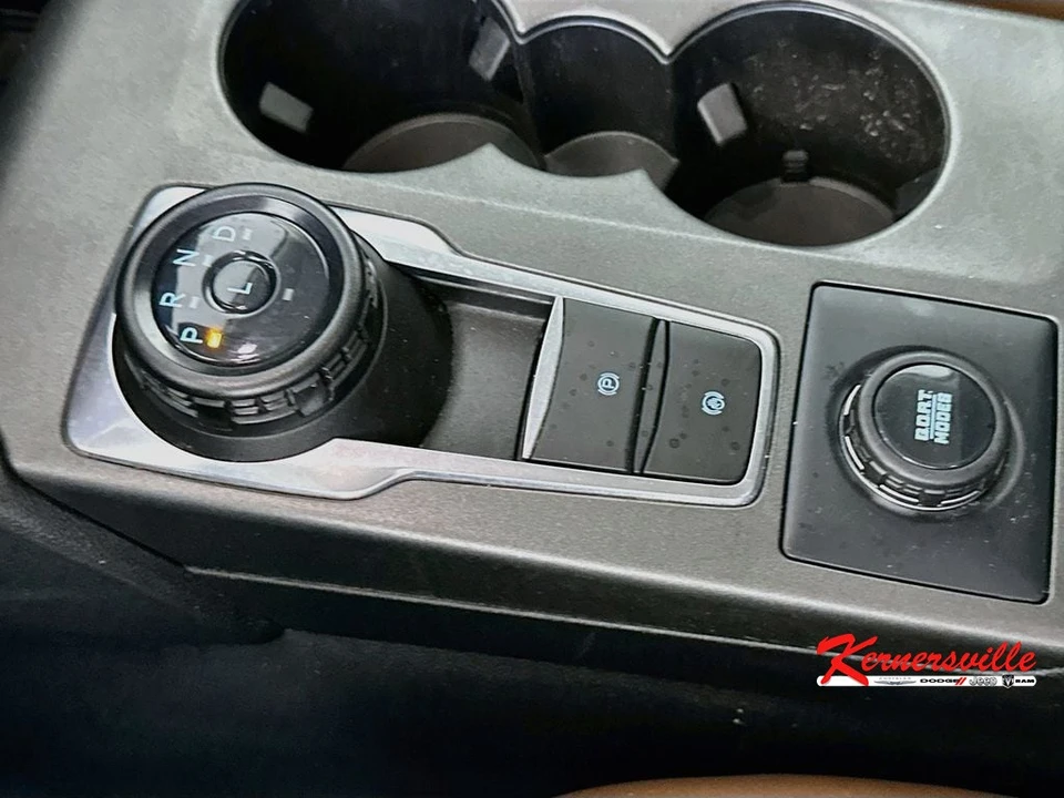 2025 Ford Bronco 6th Gen - Image 16 of 24