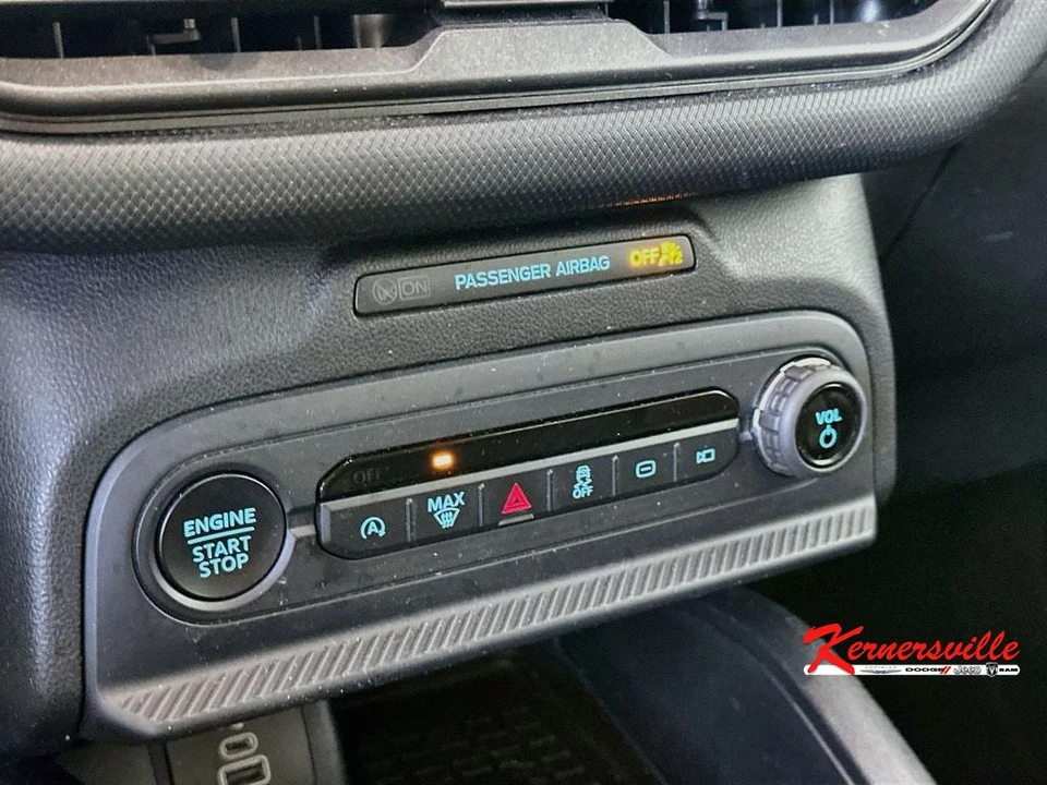 2025 Ford Bronco 6th Gen - Image 18 of 24