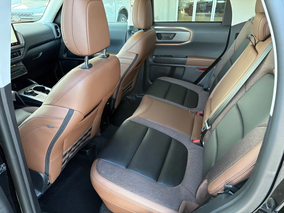 2025 Ford Bronco 6th Gen - Image 17 of 31