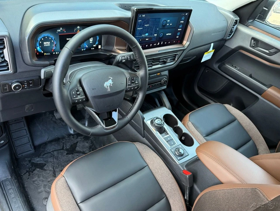 2025 Ford Bronco 6th Gen - Image 14 of 24