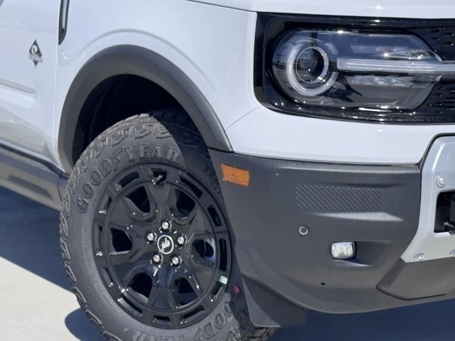 2025 Ford Bronco 6th Gen - Image 4 of 12