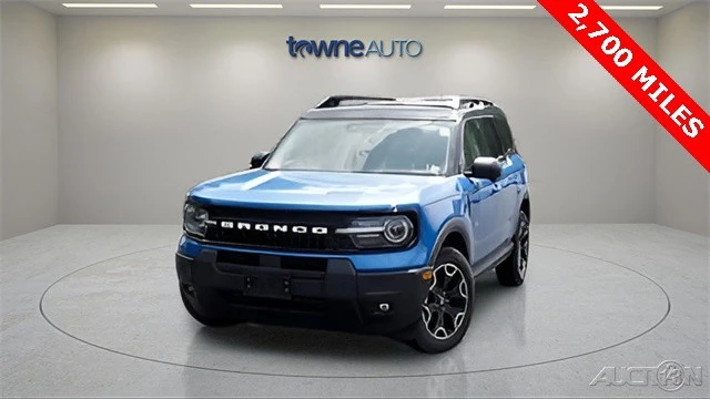 2025 Ford Bronco 6th Gen - Image 9 of 19