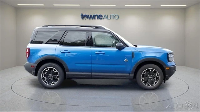2025 Ford Bronco 6th Gen - Image 6 of 19