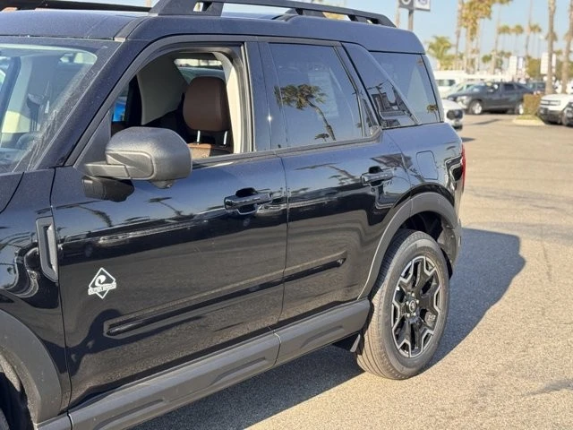 2025 Ford Bronco 6th Gen - Image 9 of 12