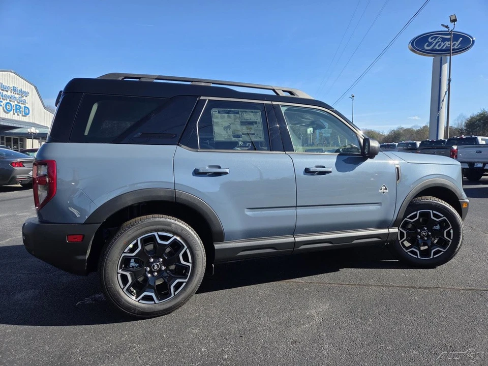 2025 Ford Bronco 6th Gen - Image 15 of 21