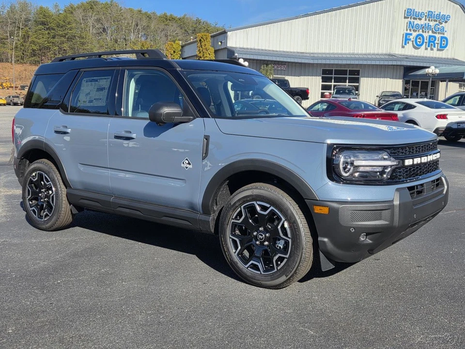 2025 Ford Bronco 6th Gen - Image 13 of 21