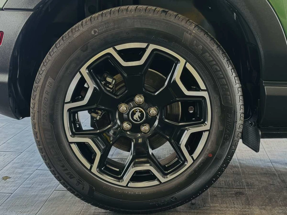 2025 Ford Bronco 6th Gen - Image 25 of 31