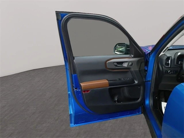 2025 Ford Bronco 6th Gen - Image 11 of 12