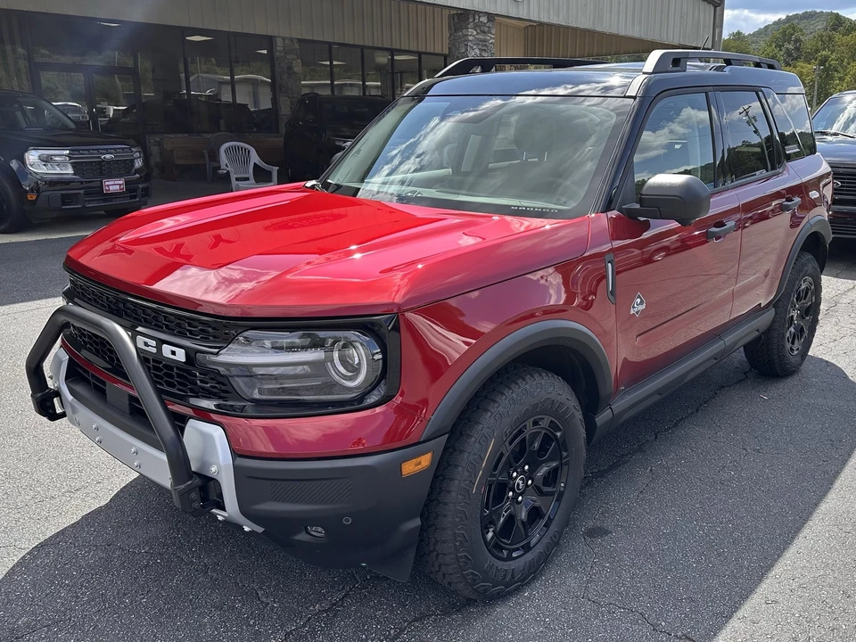 2025 Ford Bronco 6th Gen - Image 2 of 21