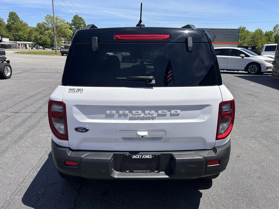 2025 Ford Bronco 6th Gen - Image 7 of 31