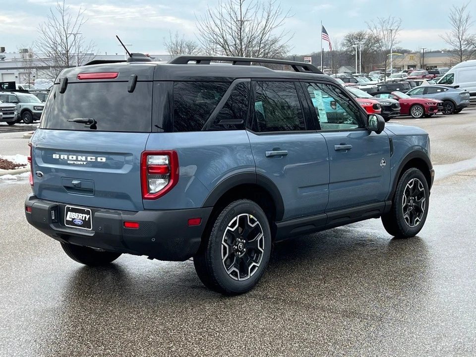 2025 Ford Bronco 6th Gen - Image 6 of 12