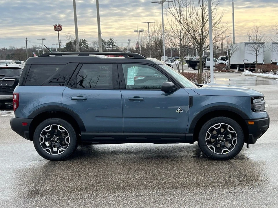 2025 Ford Bronco 6th Gen - Image 7 of 12