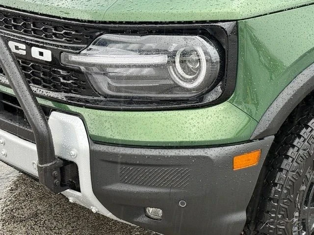 2025 Ford Bronco 6th Gen - Image 11 of 12