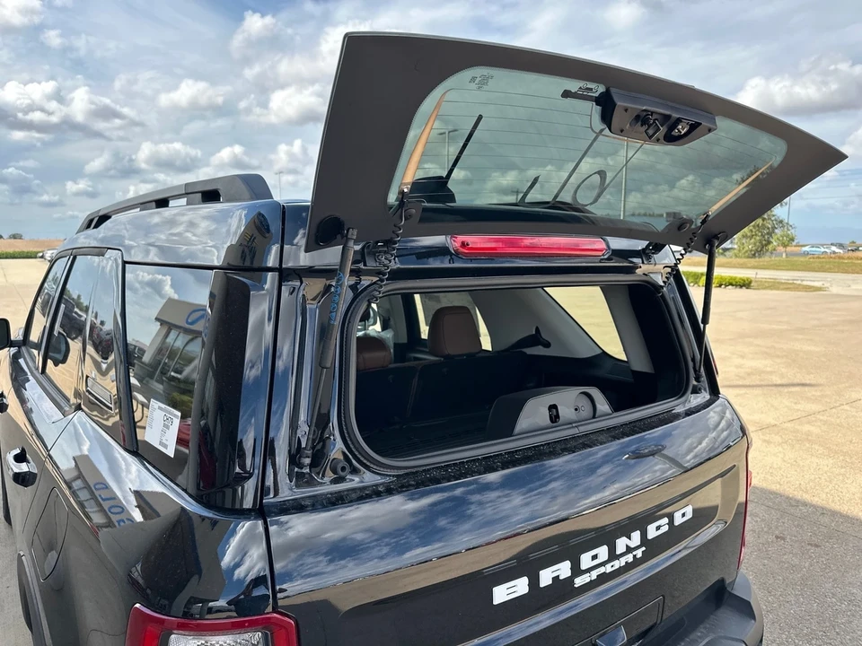 2025 Ford Bronco 6th Gen - Image 12 of 21