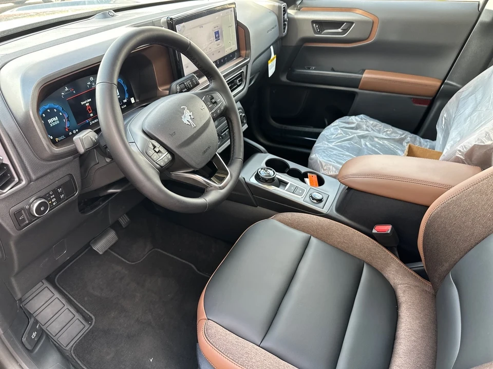 2025 Ford Bronco 6th Gen - Image 20 of 21