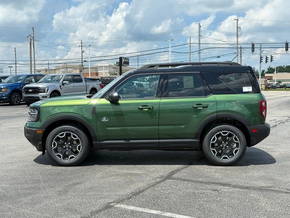 2025 Ford Bronco 6th Gen - Image 2 of 12