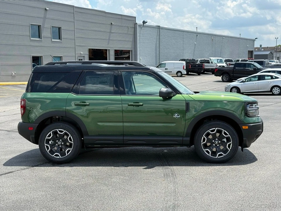 2025 Ford Bronco 6th Gen - Image 7 of 12