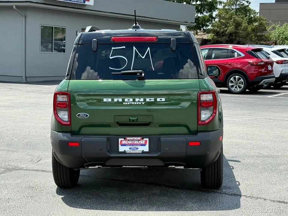 2025 Ford Bronco 6th Gen - Image 5 of 12
