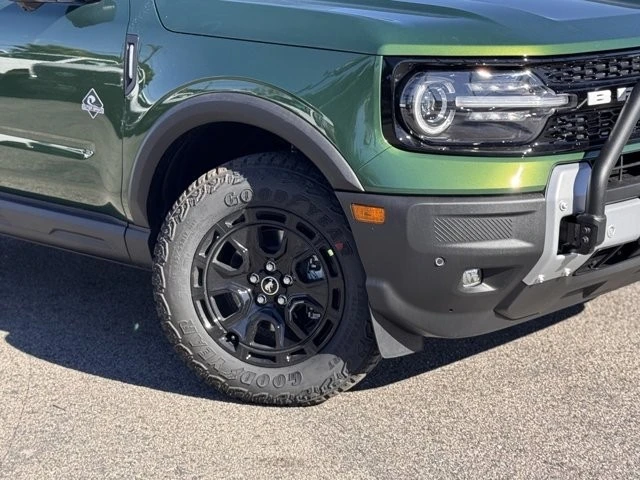 2025 Ford Bronco 6th Gen - Image 4 of 12