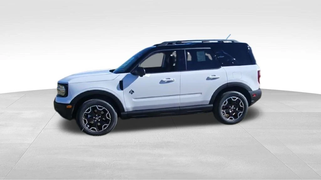 2025 Ford Bronco 6th Gen - Image 4 of 21