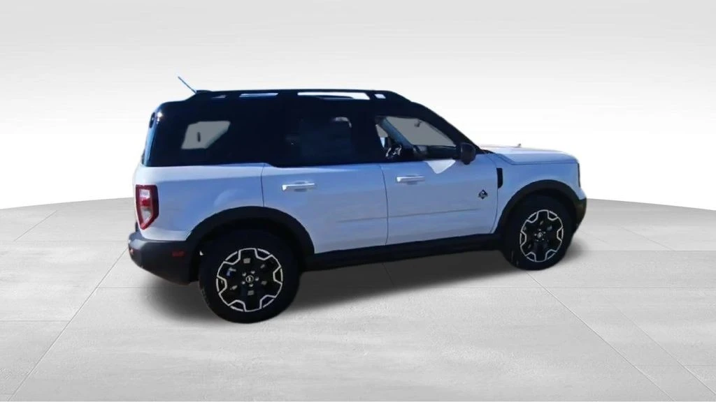 2025 Ford Bronco 6th Gen - Image 8 of 21