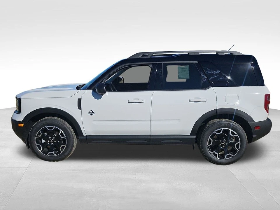 2025 Ford Bronco 6th Gen - Image 16 of 21