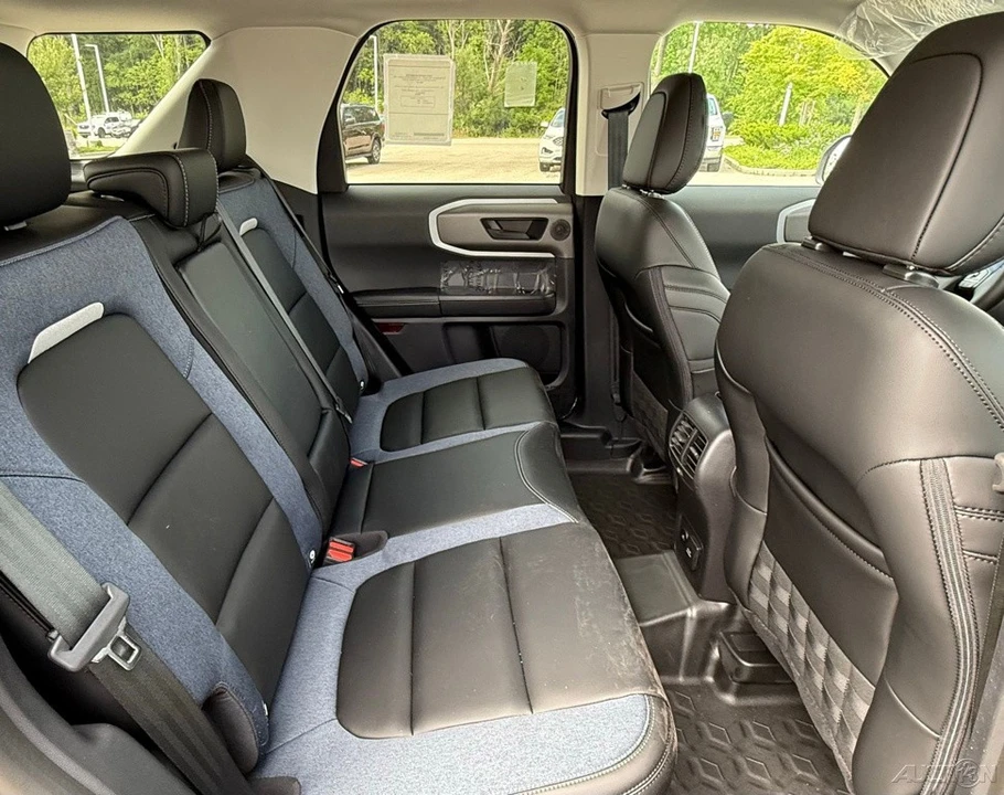 2025 Ford Bronco 6th Gen - Image 18 of 21