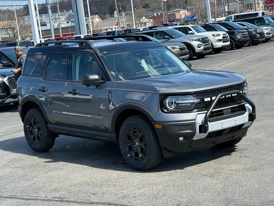 2025 Ford Bronco 6th Gen - Image 9 of 12