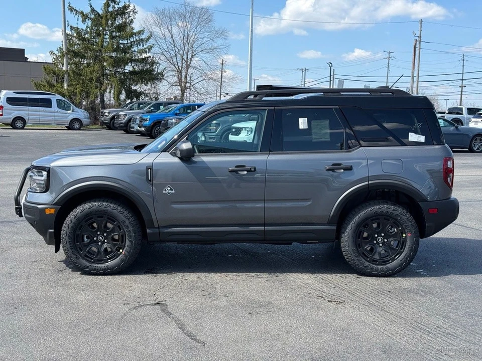 2025 Ford Bronco 6th Gen - Image 2 of 12
